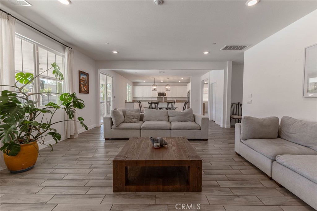 23491 Crystal Way Property Photo 12