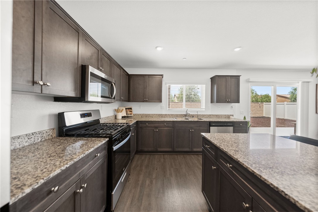 1385 Caprice Court Property Photo 4