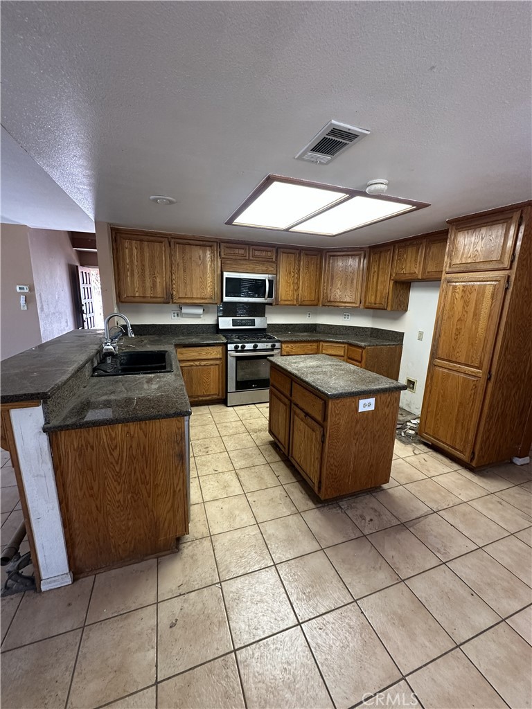 26985 Emerett Lane Property Photo 12