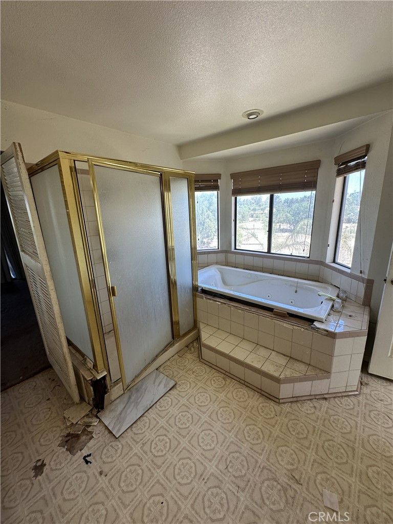 26985 Emerett Lane Property Photo 28