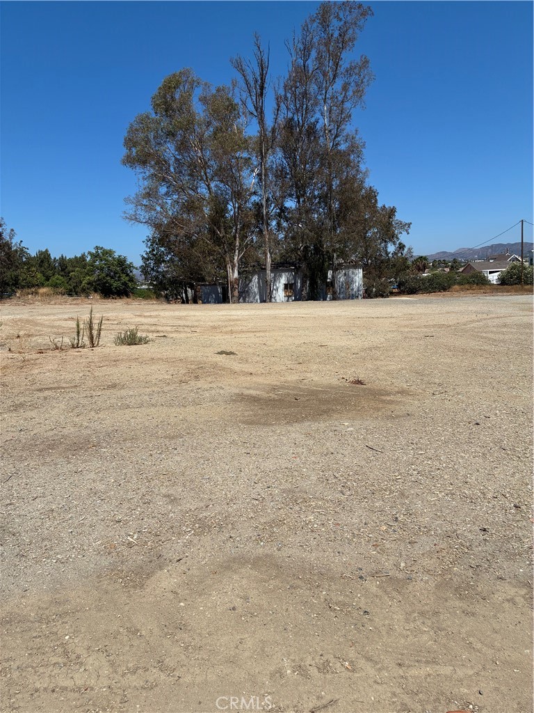 25175 Jefferson Property Photo 5