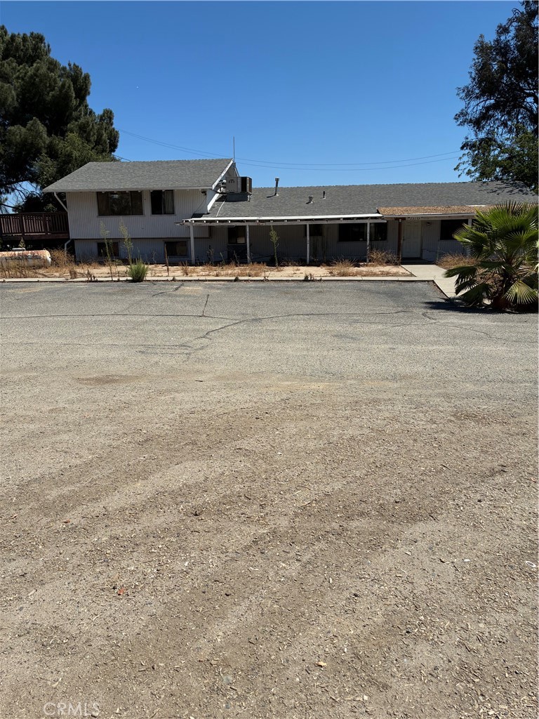 25175 Jefferson Property Photo 6