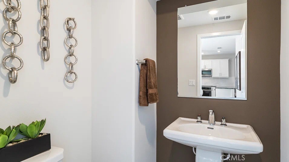 2678 E Lincoln Paseo Property Photo 7