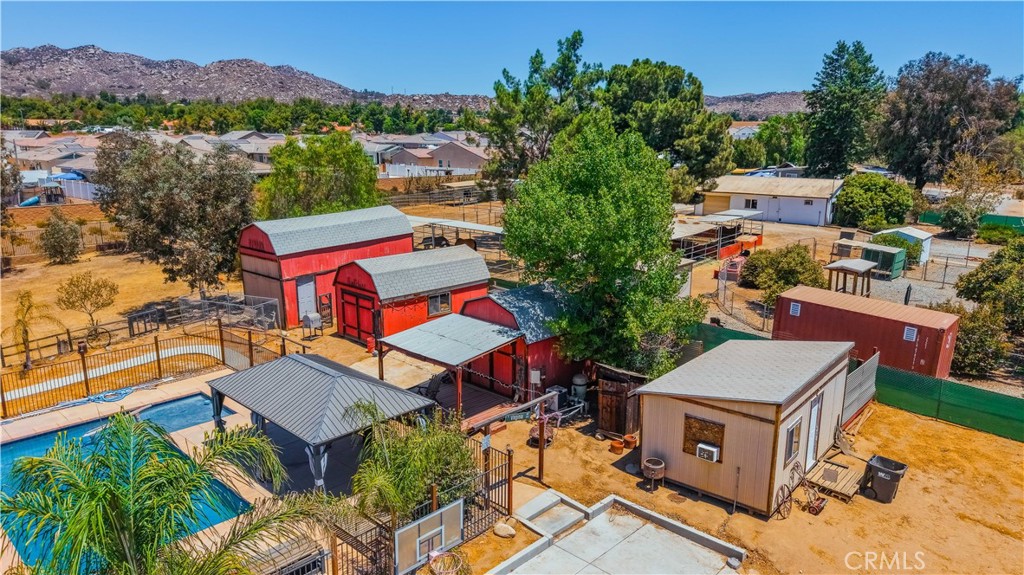 30562 Triple Crown Property Photo 3