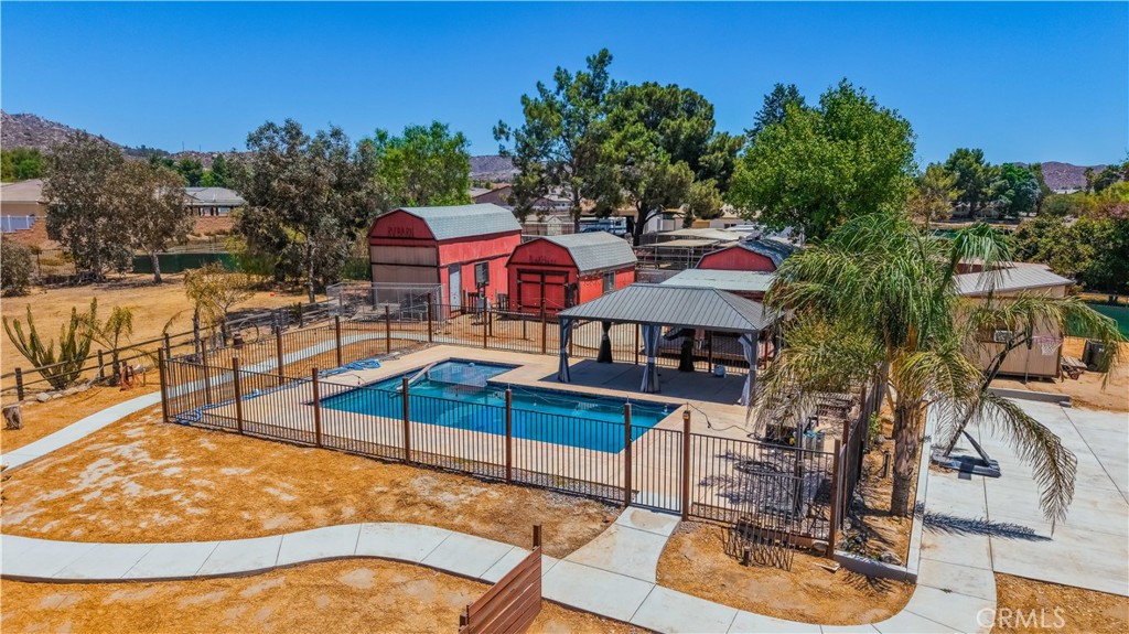 30562 Triple Crown Property Photo 4