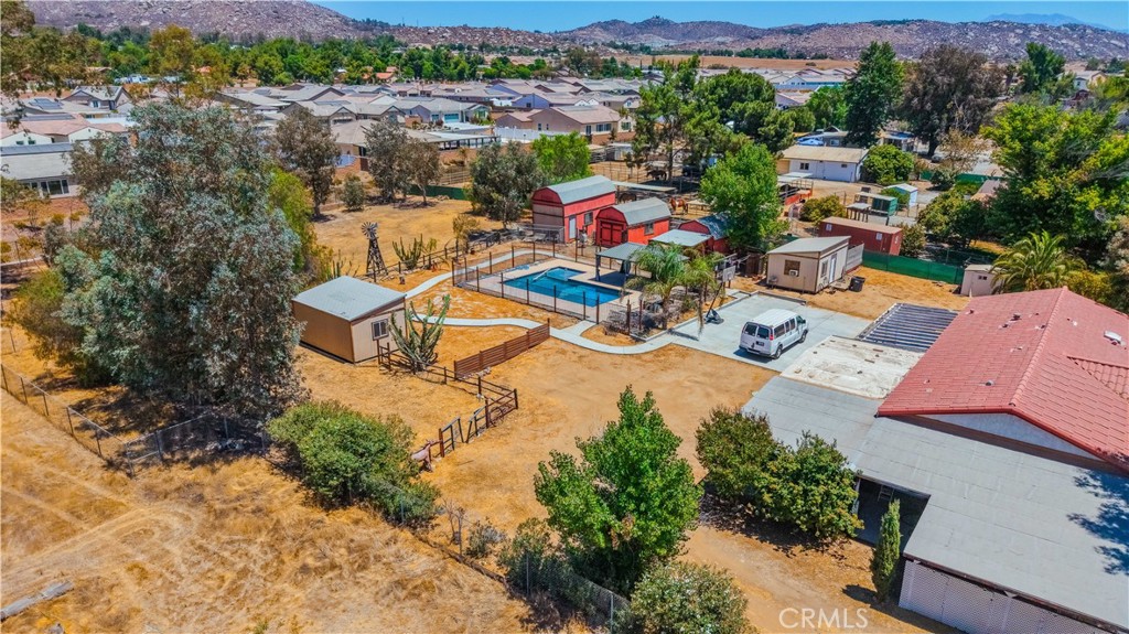 30562 Triple Crown Property Photo 8
