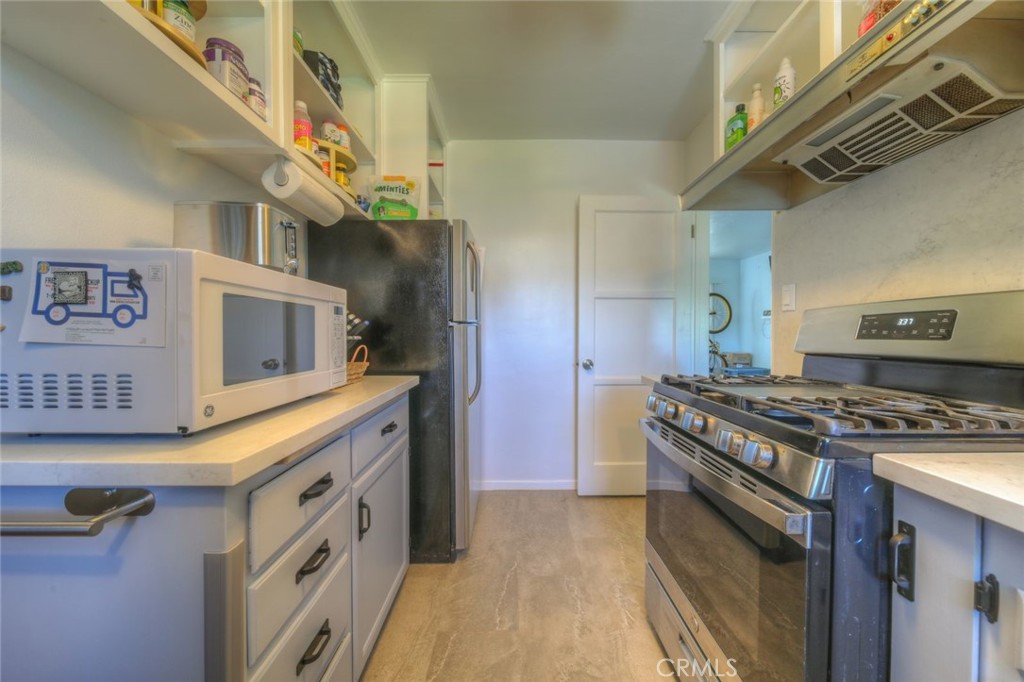 4325 Athens Property Photo 10