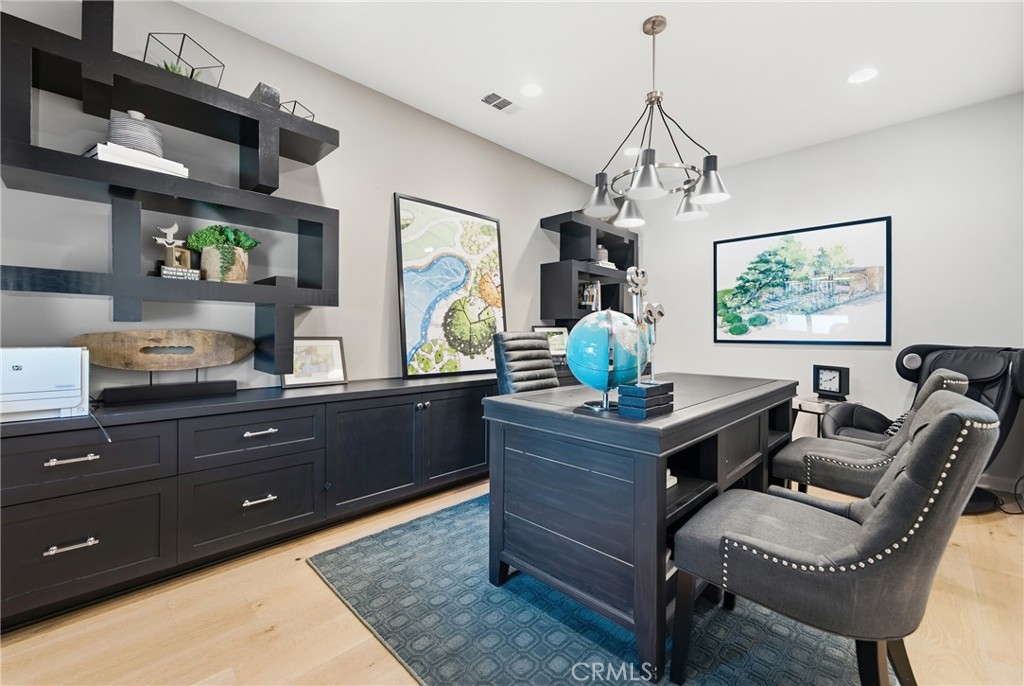 25108 Ridgemoor Property Photo 4