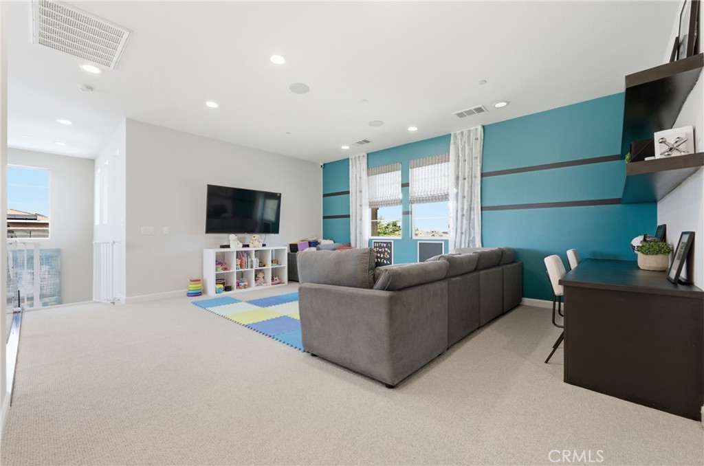 25108 Ridgemoor Property Photo 37