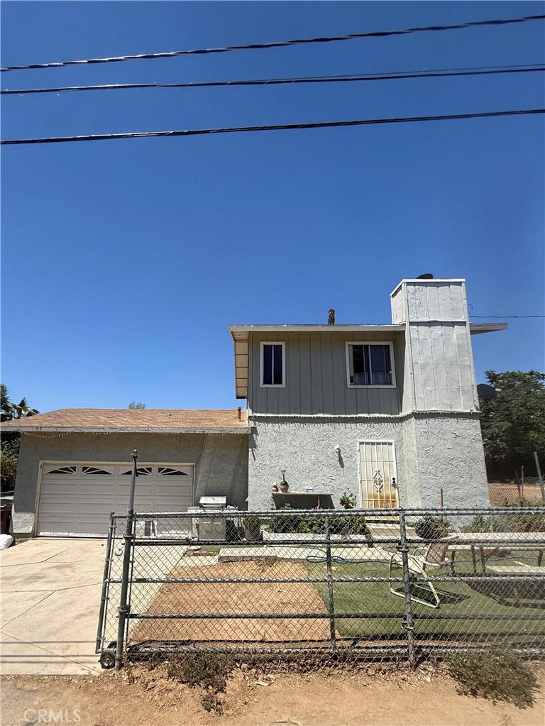 23748 Cypress Property Photo 1