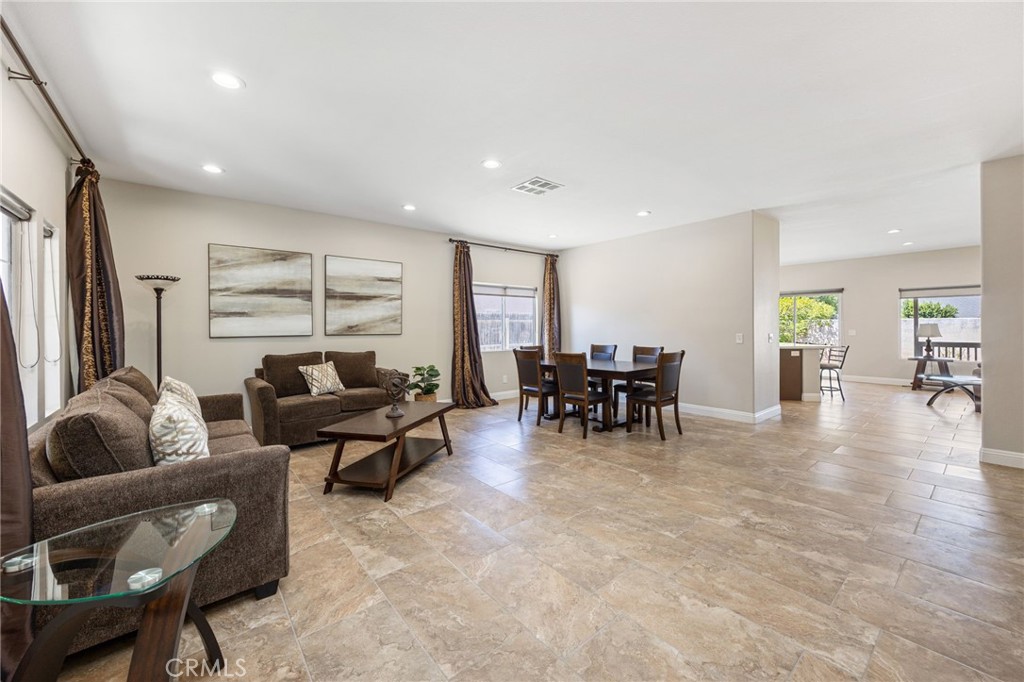 1325 Shenandoah Property Photo 5