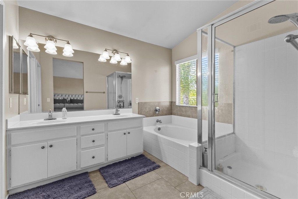 32166 Via Arias Property Photo 24