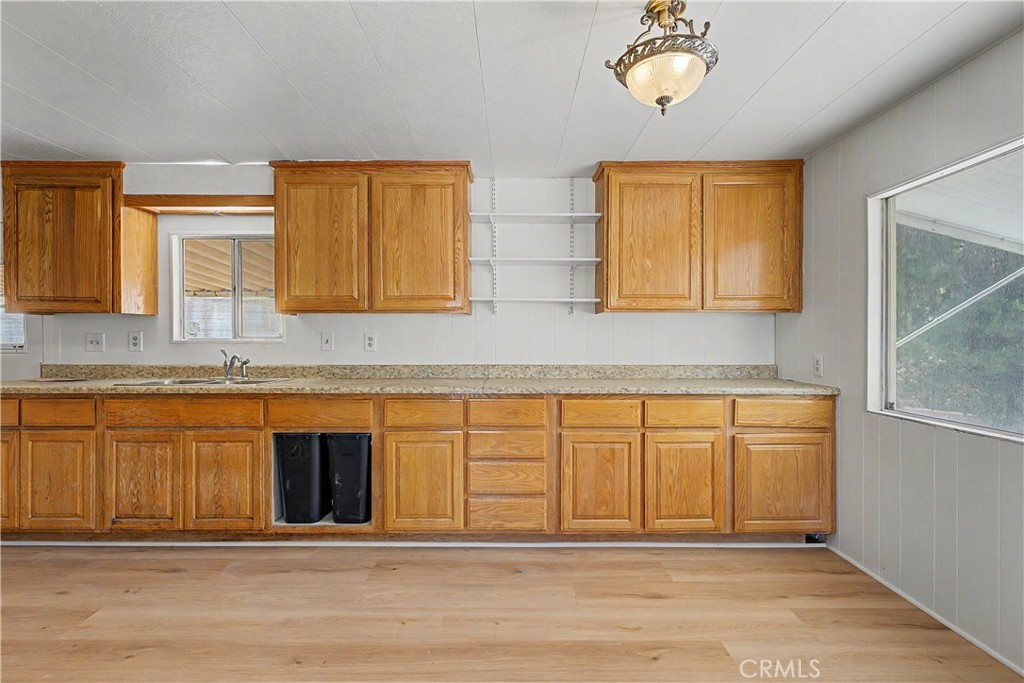 18580 Decker Property Photo 5