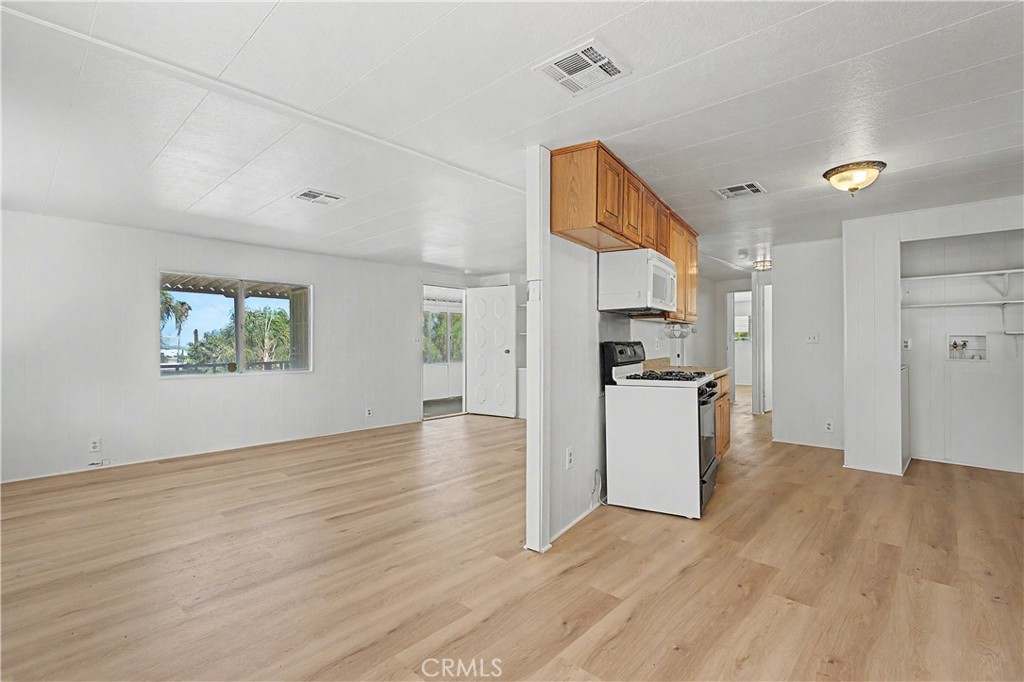 18580 Decker Property Photo 7
