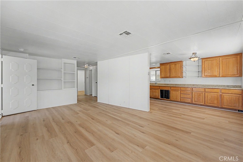 18580 Decker Property Photo 9