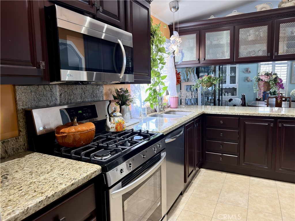 1333 Olive 23 Property Photo 12