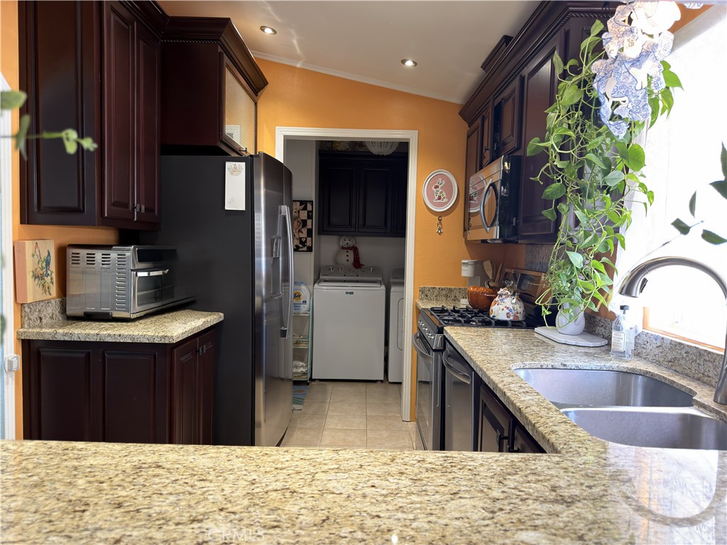 1333 Olive 23 Property Photo 14