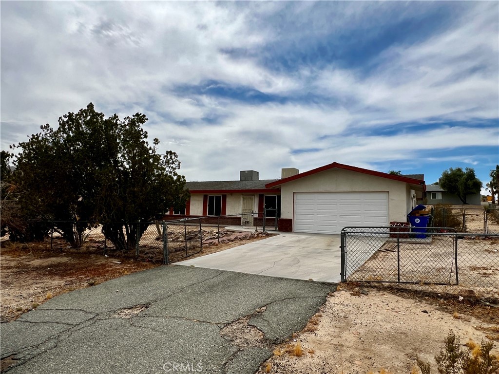 5884 Bagley Avenue Property Photo 2