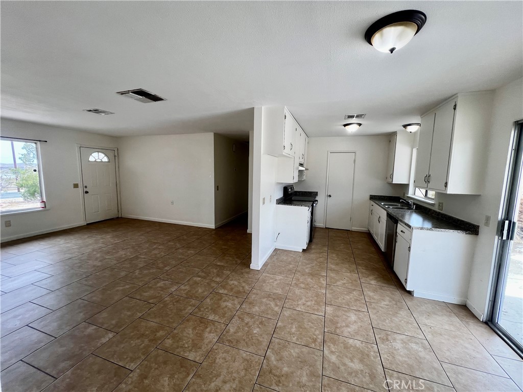 5884 Bagley Avenue Property Photo 19
