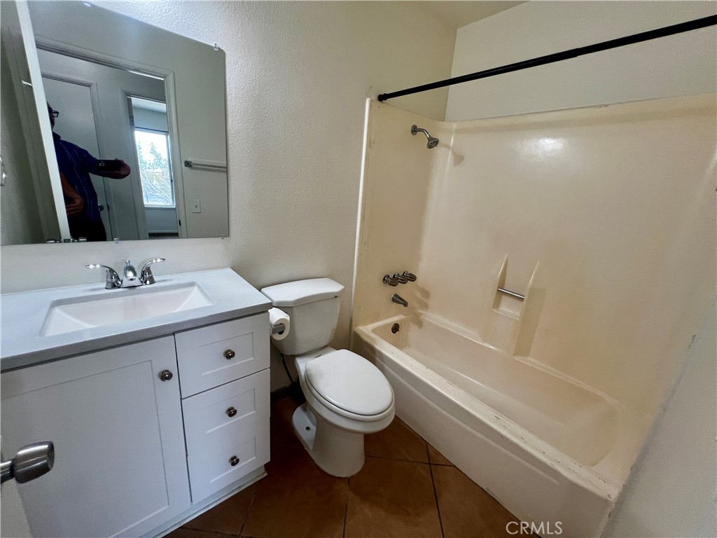 5884 Bagley Avenue Property Photo 36