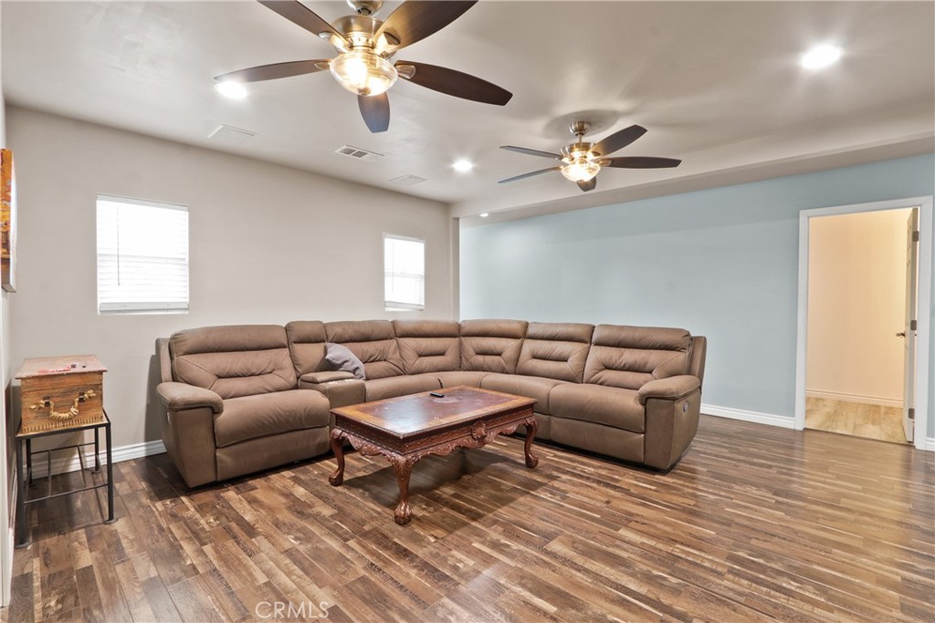 3129 W Olinda Property Photo 26