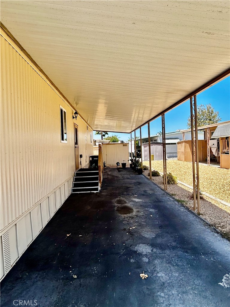 2205 W Acacia Avenue 137 Property Photo 18