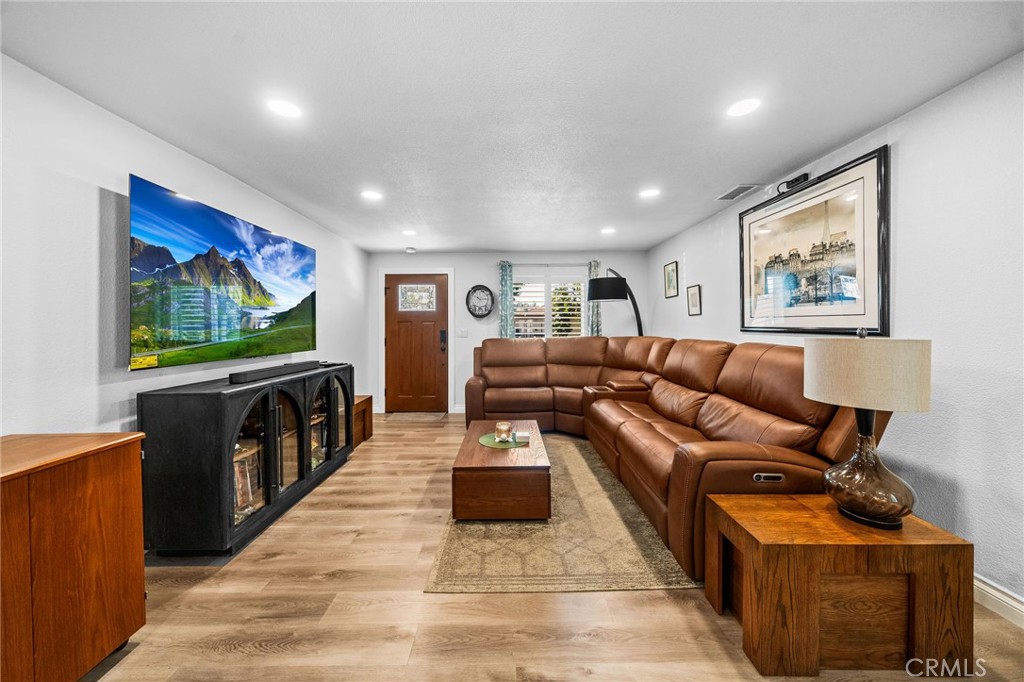 545 D Street Property Photo 16