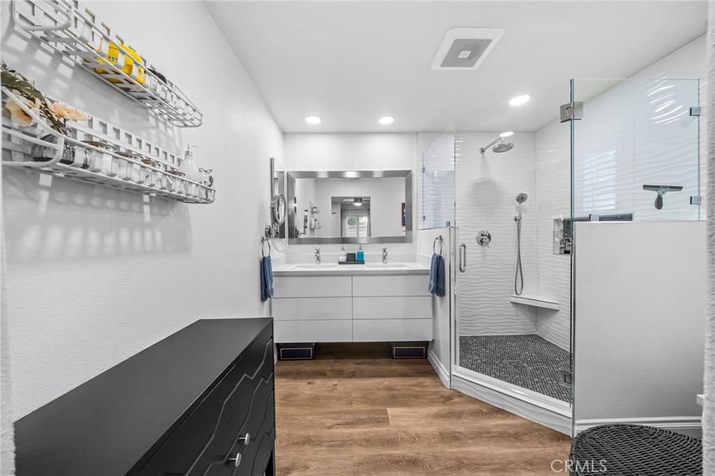 545 D Street Property Photo 35
