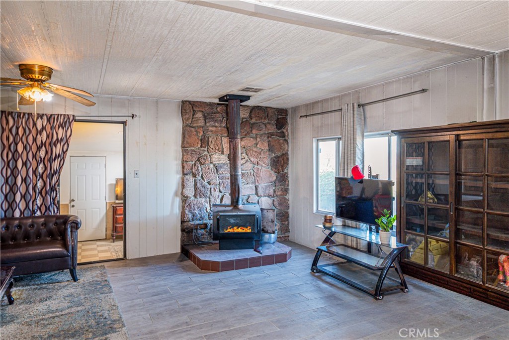 58883 Kaweea Drive Property Photo 10