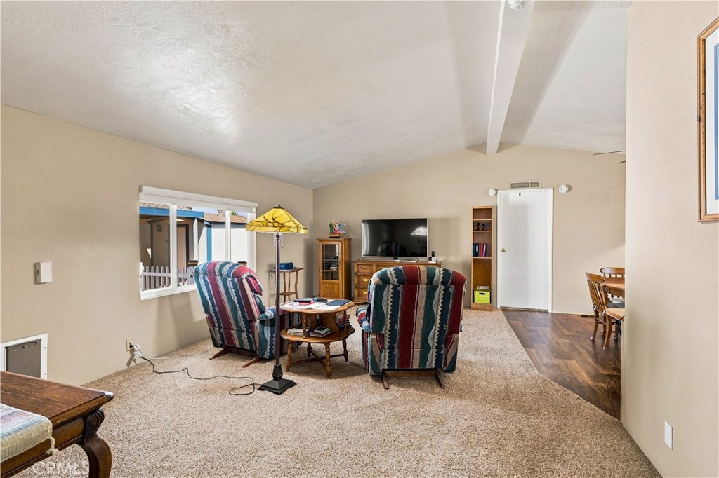1250 N Kirby 99 Property Photo 9