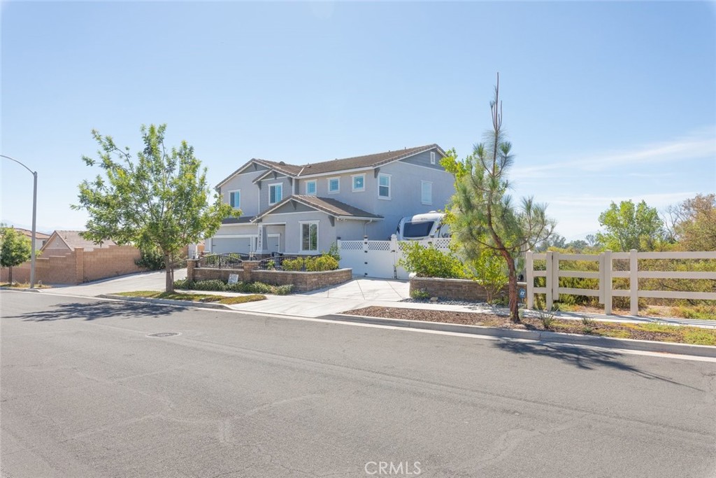 34242 Faircrest Street Property Photo 5