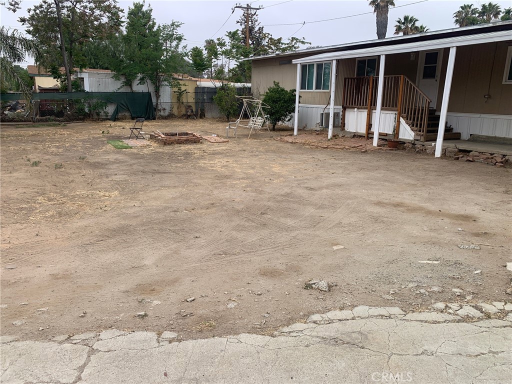 25806 Creag Ave Property Photo 4