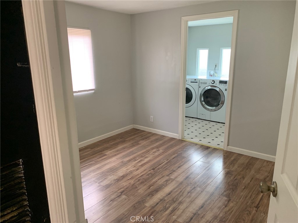 25806 Creag Ave Property Photo 12