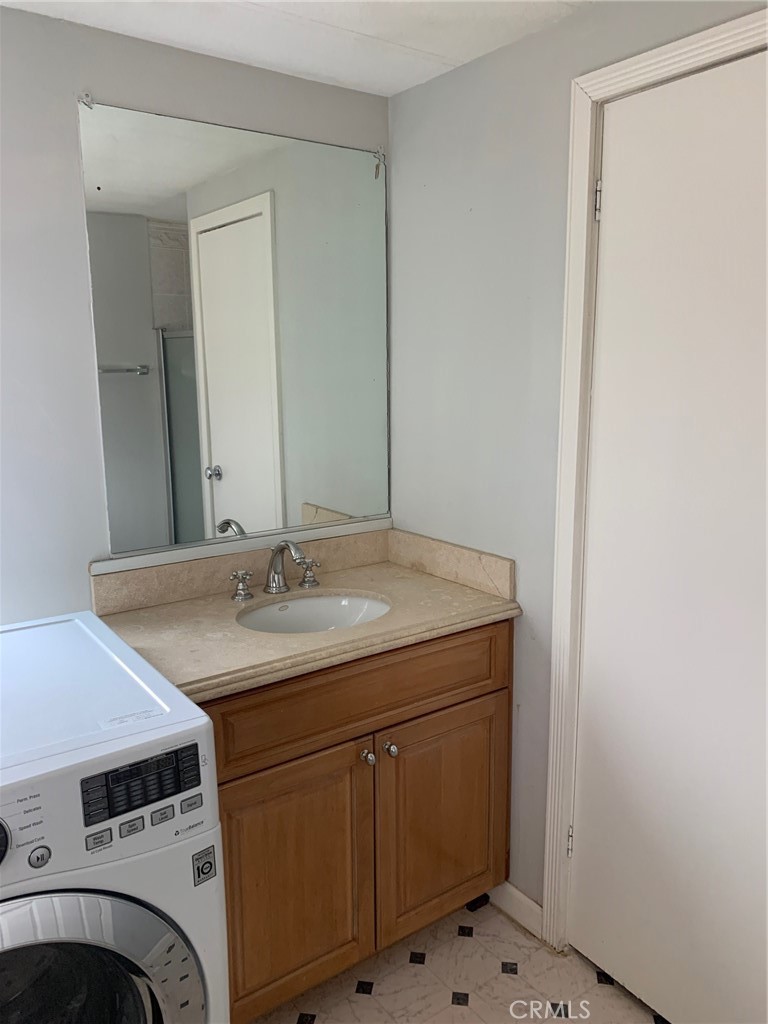 25806 Creag Ave Property Photo 16