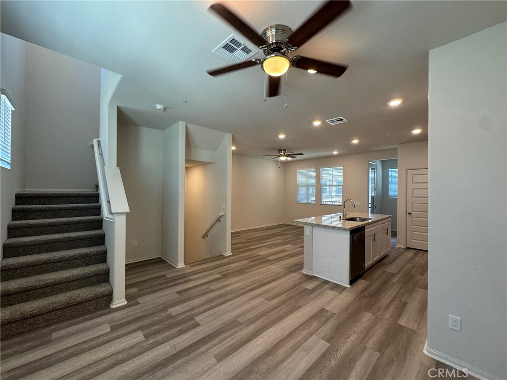 28094 Melrose Drive Property Photo 6