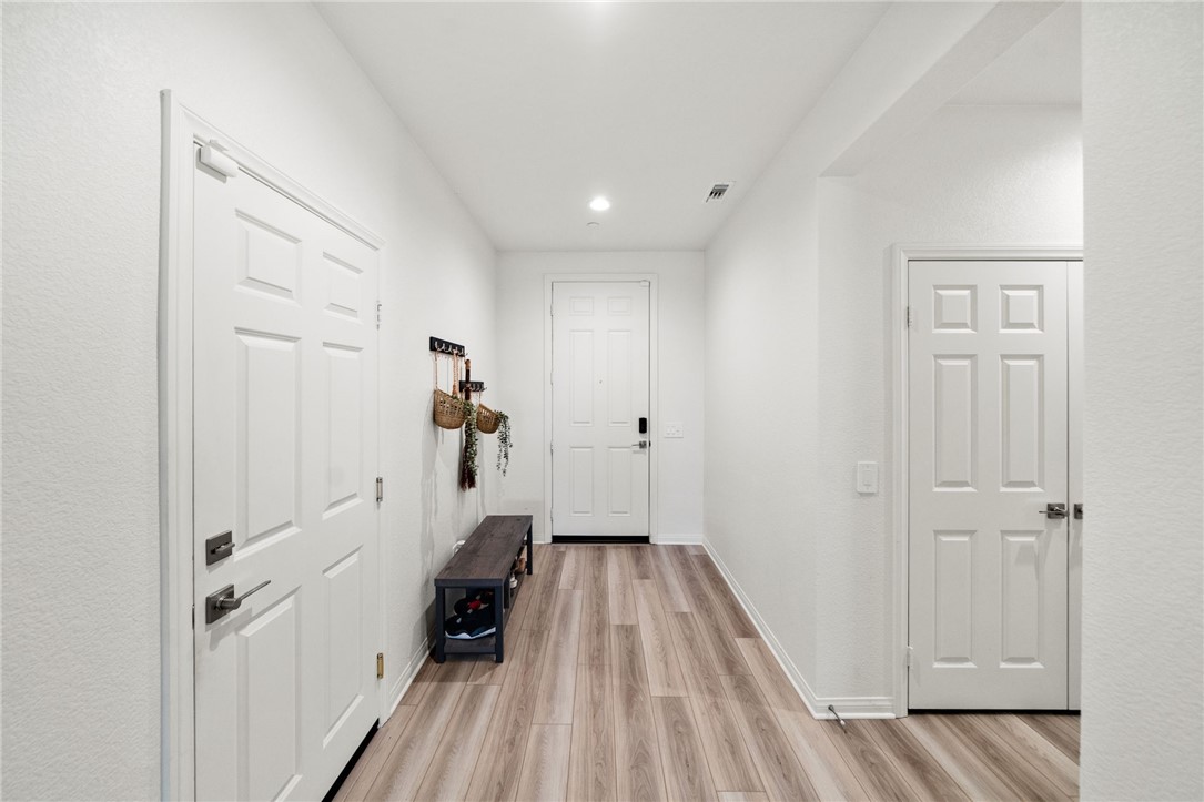 27204 Oncore Property Photo 5