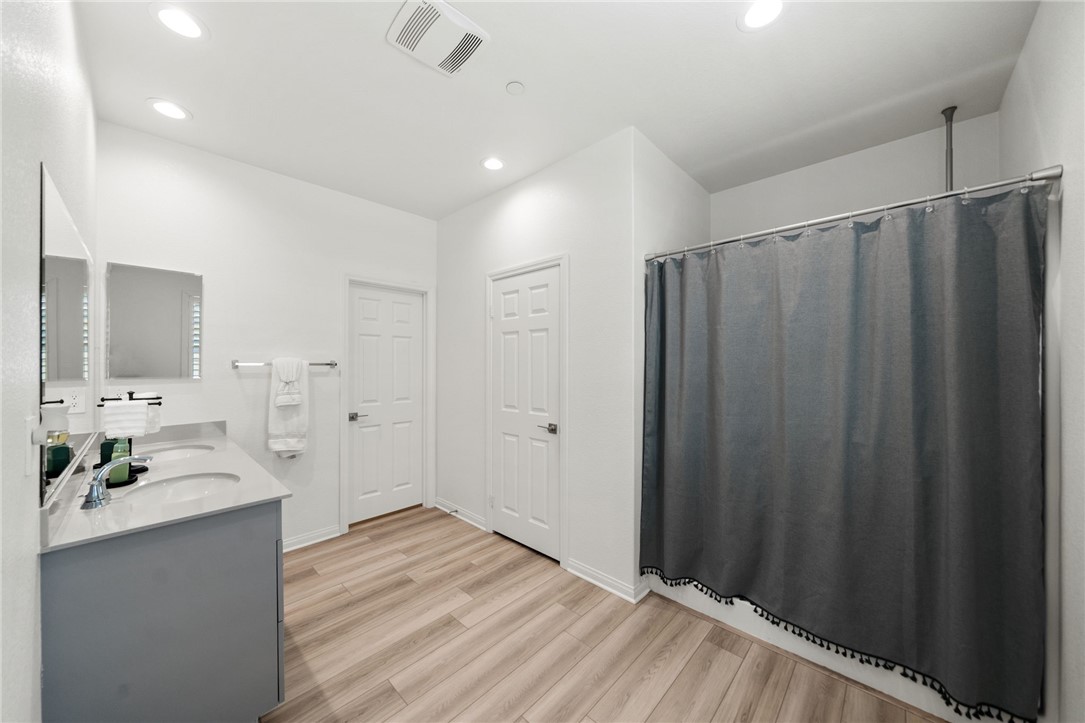 27204 Oncore Property Photo 20