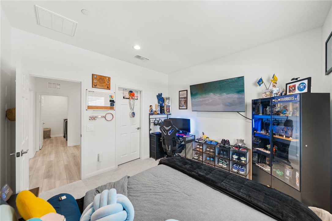 27204 Oncore Property Photo 33