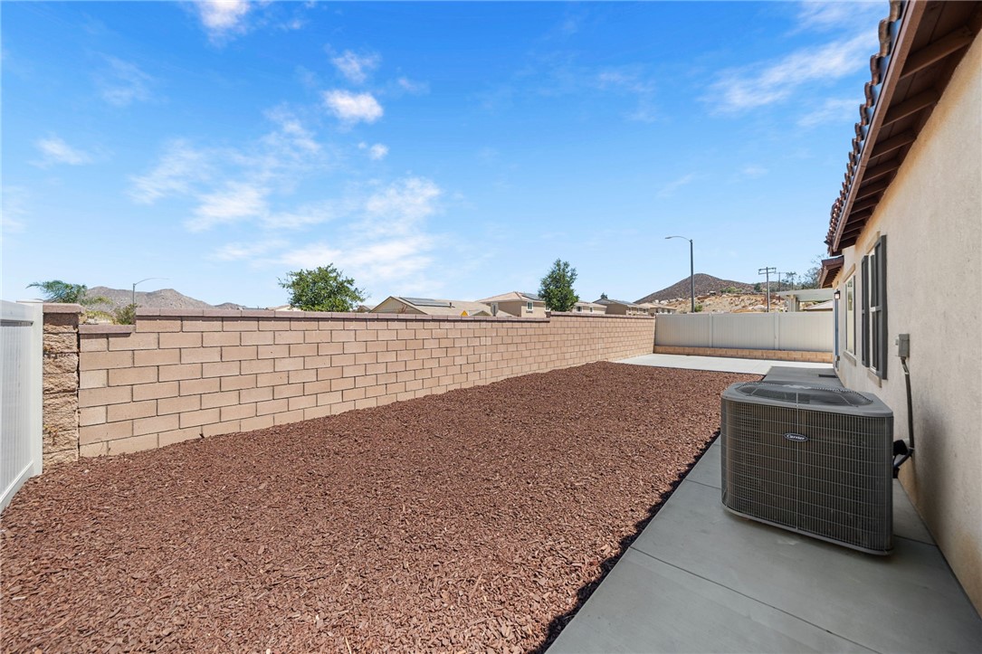 27204 Oncore Property Photo 37