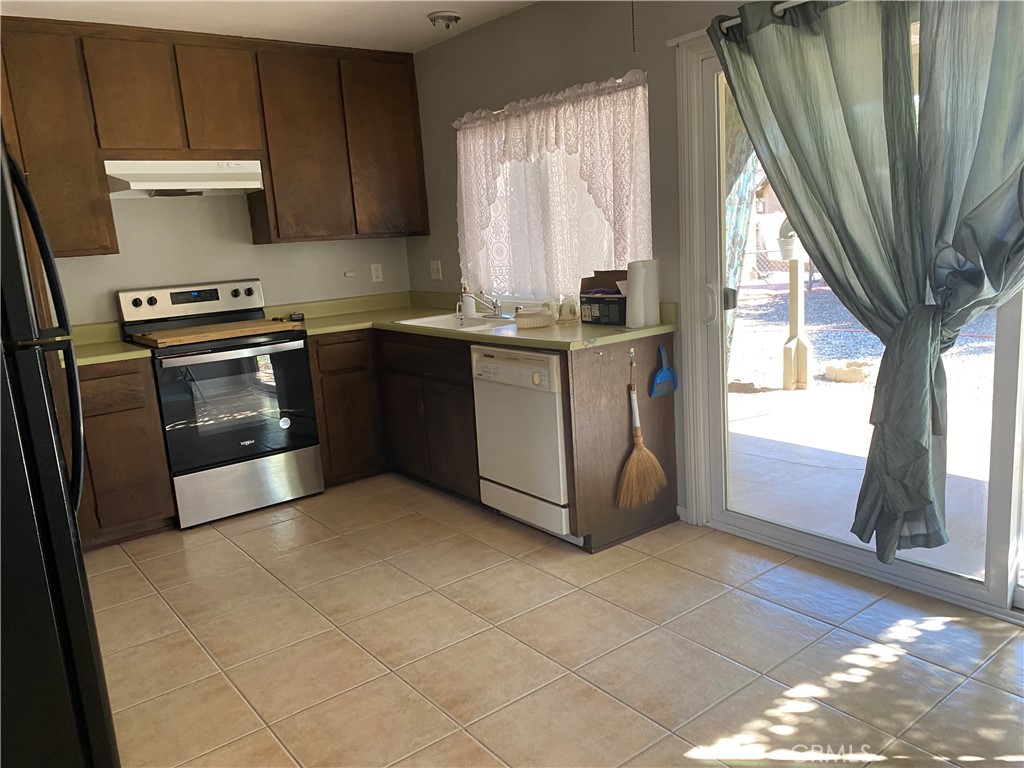 27630 Sandtrap Property Photo 3