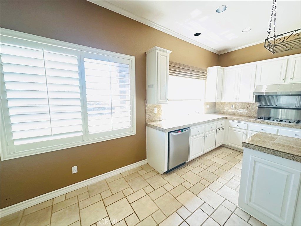 23799 Via Segovia Property Photo 7