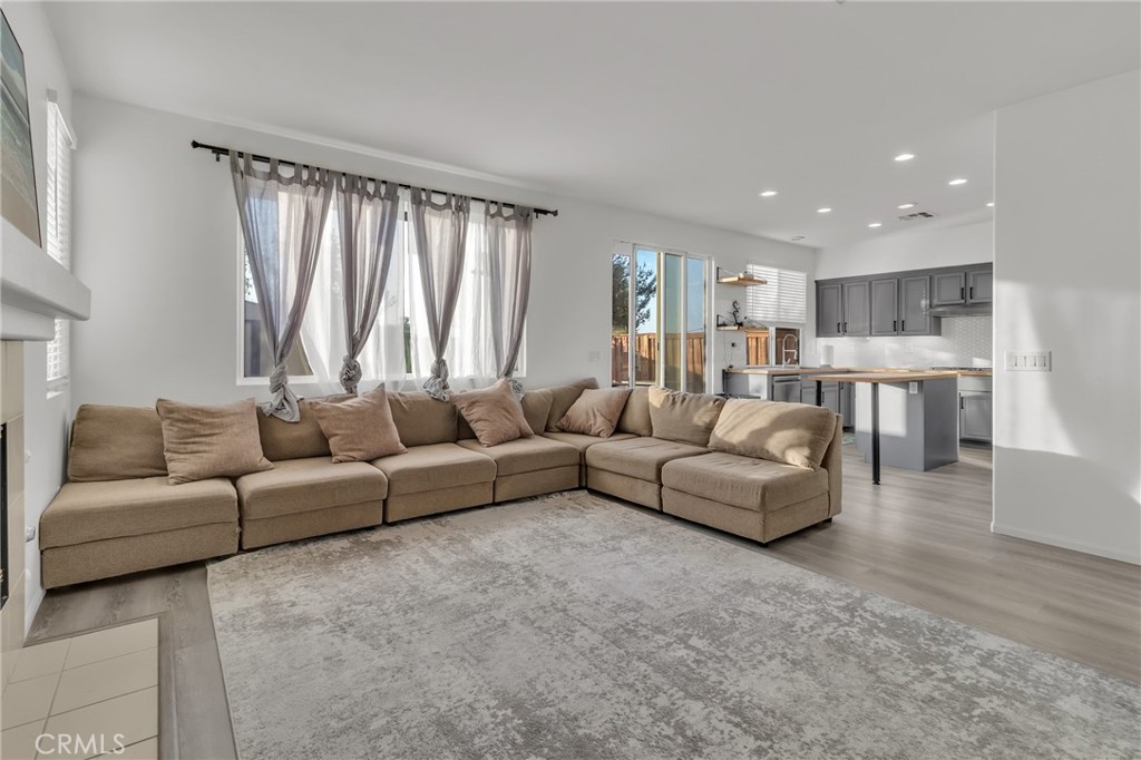 29185 Promenade Property Photo 4
