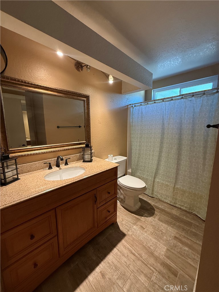 3054 N Forest Property Photo 10