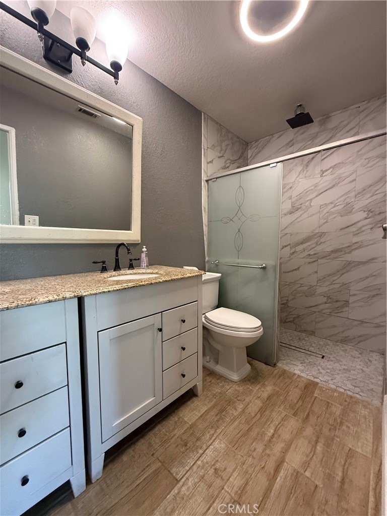 3054 N Forest Property Photo 17