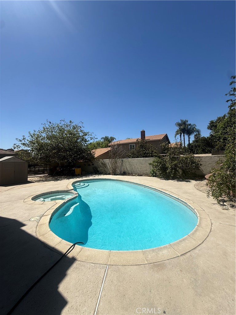 3054 N Forest Property Photo 21