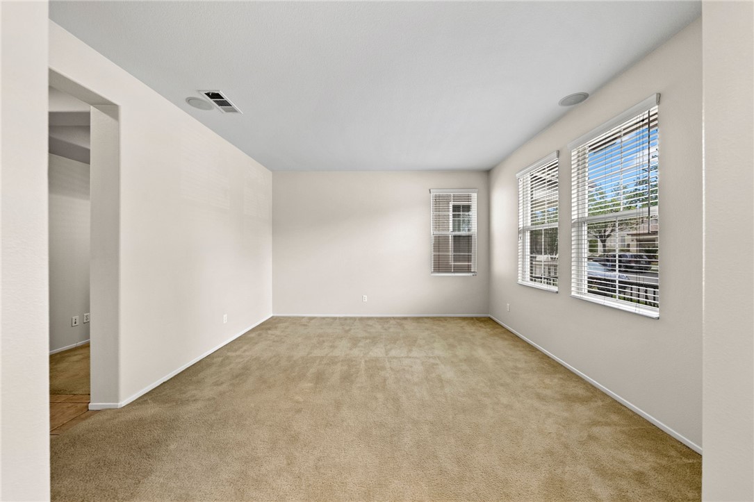 40077 Stowe Road Property Photo 6