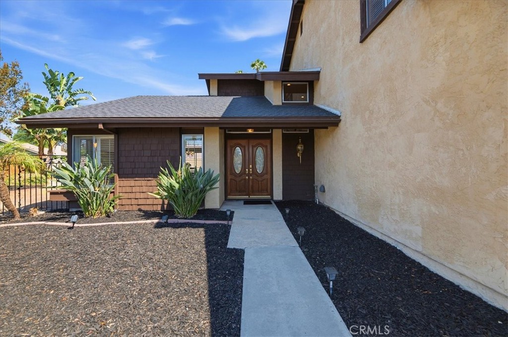 4566 Dunhill Court Property Photo 8
