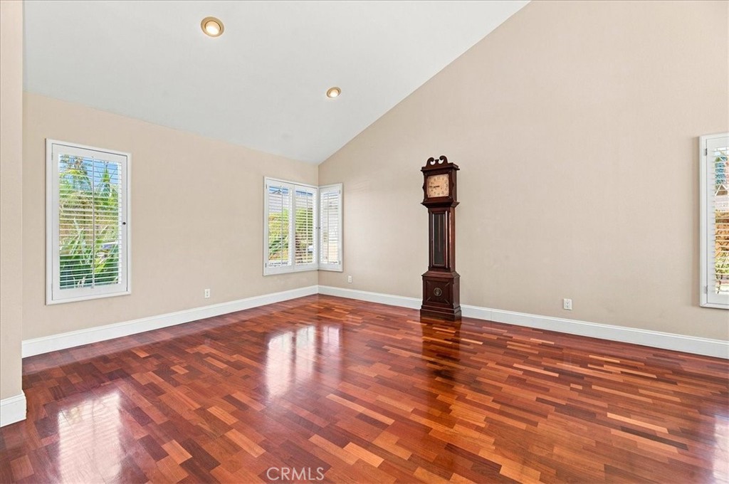 4566 Dunhill Court Property Photo 12