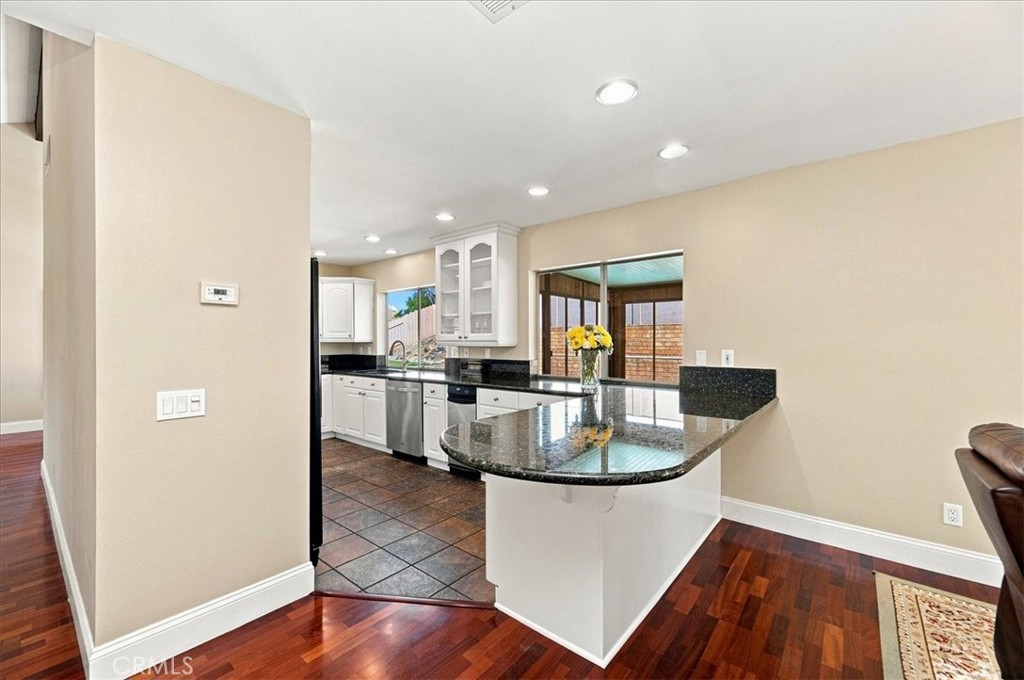 4566 Dunhill Court Property Photo 16