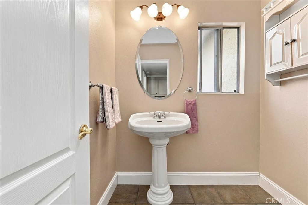 4566 Dunhill Court Property Photo 24